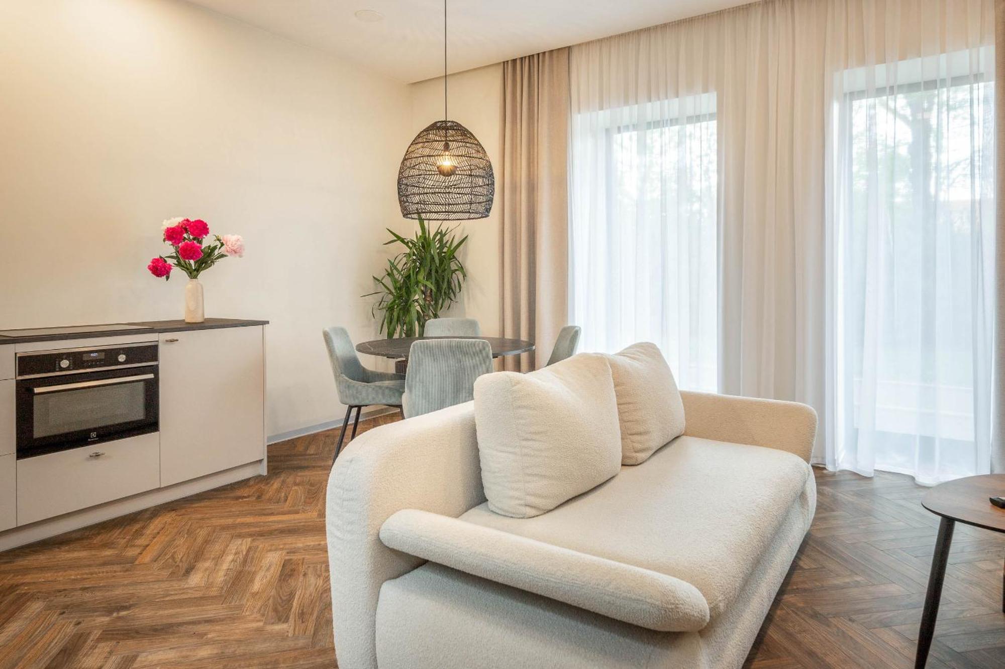 Green House Downtown Apartments With Private Free Parking And Bike Storage Klaipeda Bagian luar foto