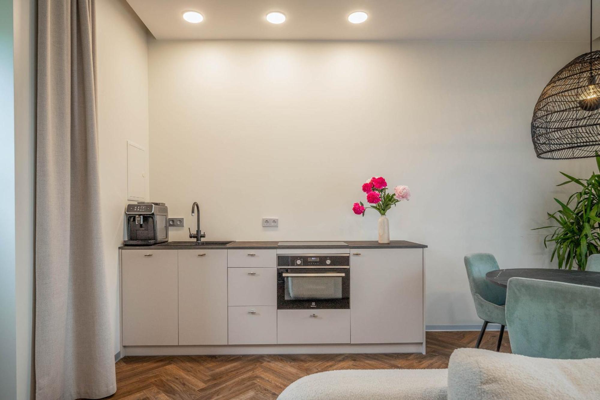 Green House Downtown Apartments With Private Free Parking And Bike Storage Klaipeda Bagian luar foto